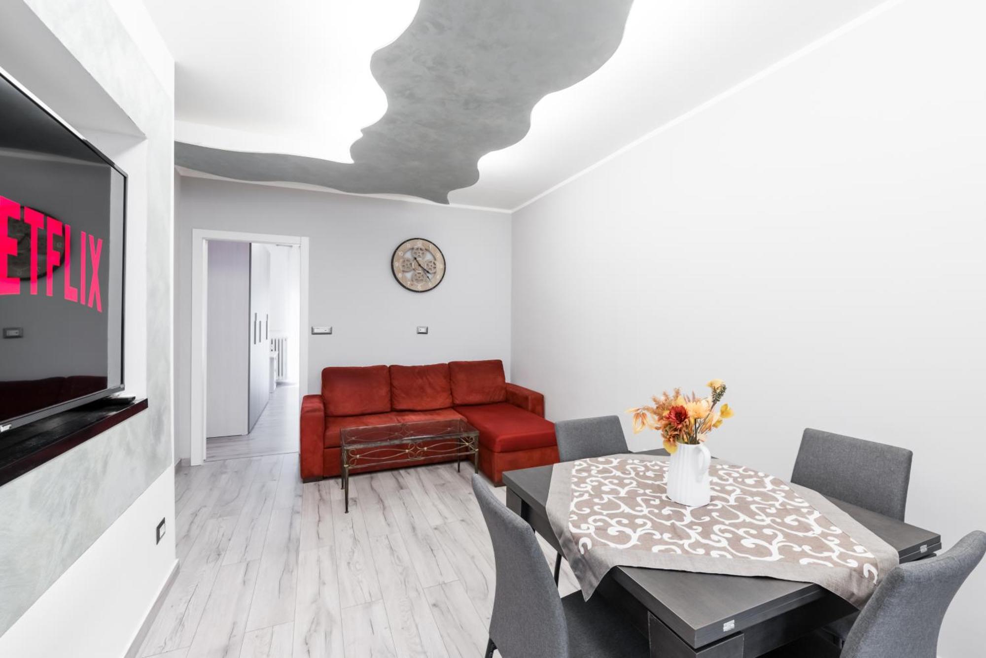 Moderno Bilocale A 5 Minuti Dal Centro Storico Apartment Торино Екстериор снимка